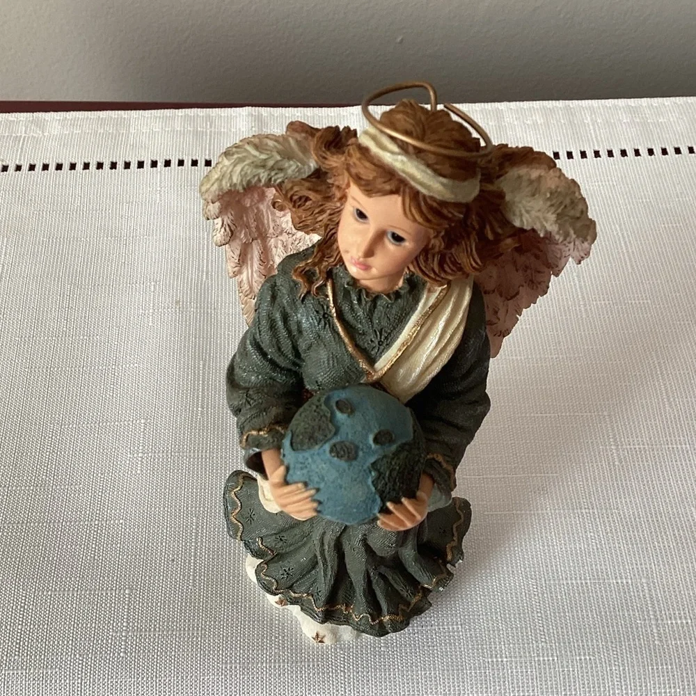 Boyd Bears Vintage Resin Figurine